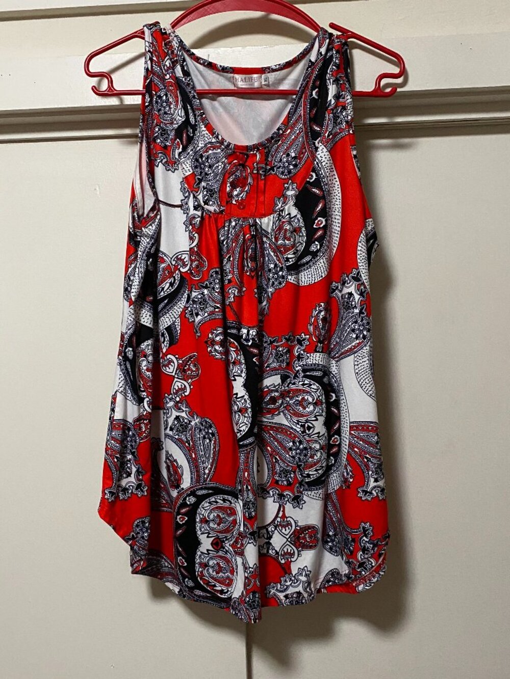 Halife sleeveless, red, white & navy, multi-design blouse, size XL